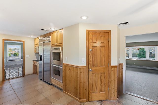 2011 Orinoco Drive, West Islip, NY 11795