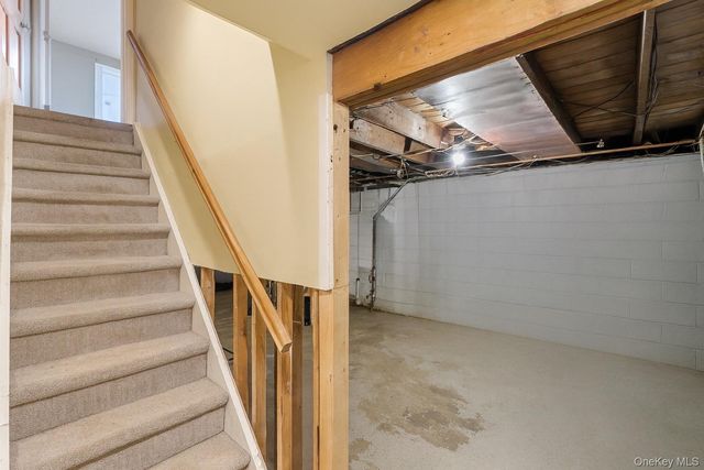 2011 Orinoco Drive, West Islip, NY 11795