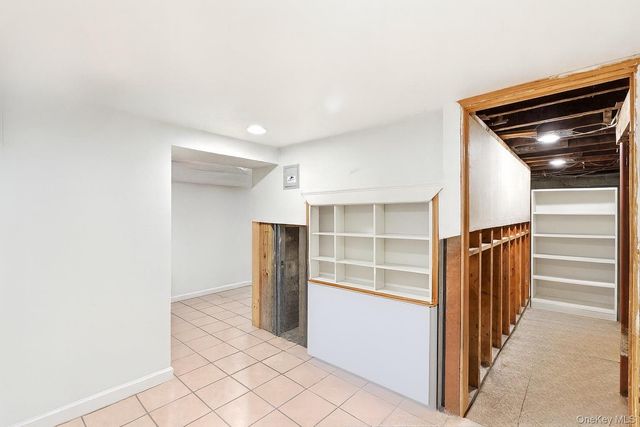 2011 Orinoco Drive, West Islip, NY 11795