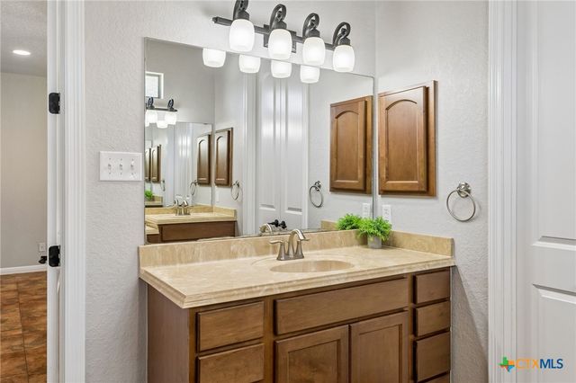 13445 Rocking D, San Antonio, TX 78253