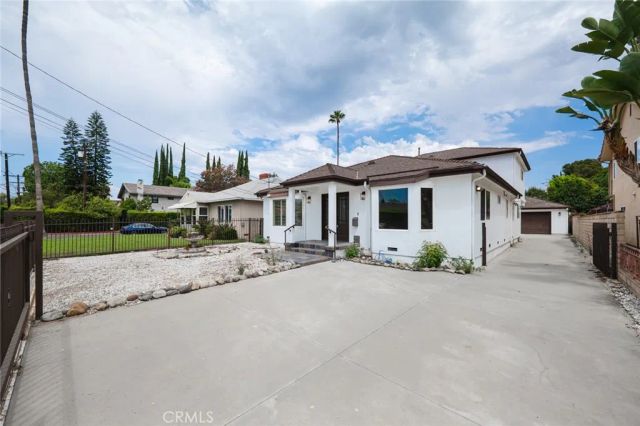 15147 Otsego, Sherman Oaks, CA 91403
