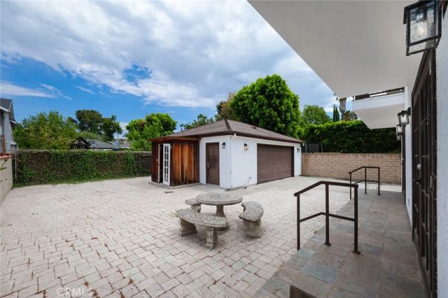 15147 Otsego, Sherman Oaks, CA 91403