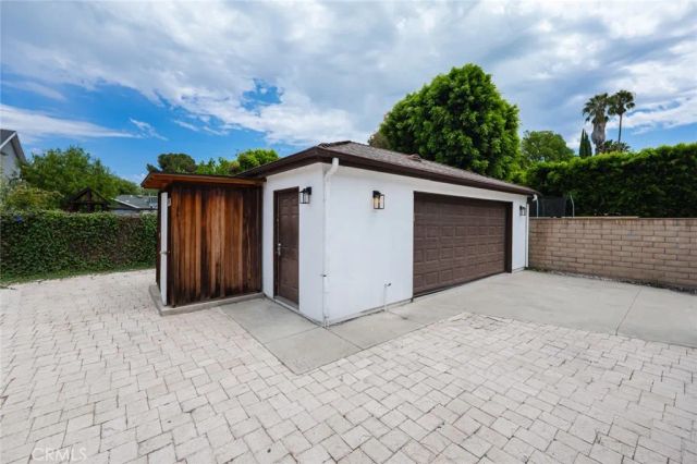 15147 Otsego, Sherman Oaks, CA 91403