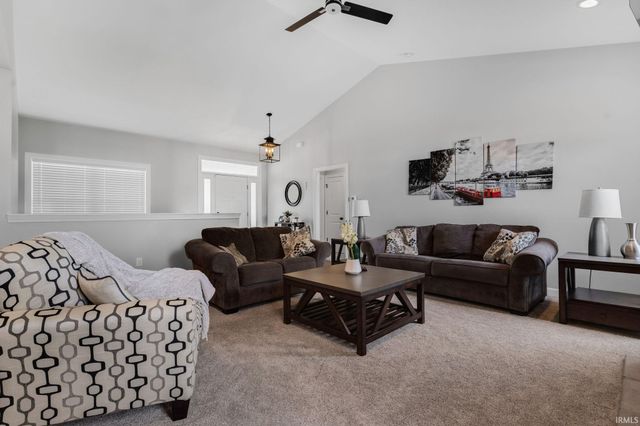 5919 Boxwood Dr E, South Bend, IN 46614
