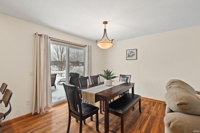 1199 N Slateview Court, Warsaw, IN 46582