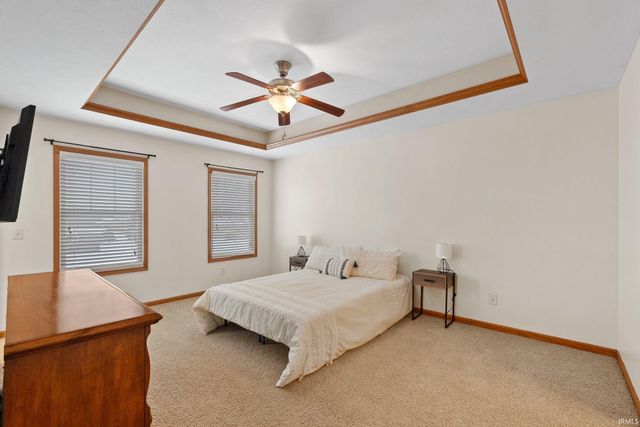 1199 N Slateview Court, Warsaw, IN 46582