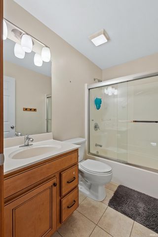 1199 N Slateview Court, Warsaw, IN 46582