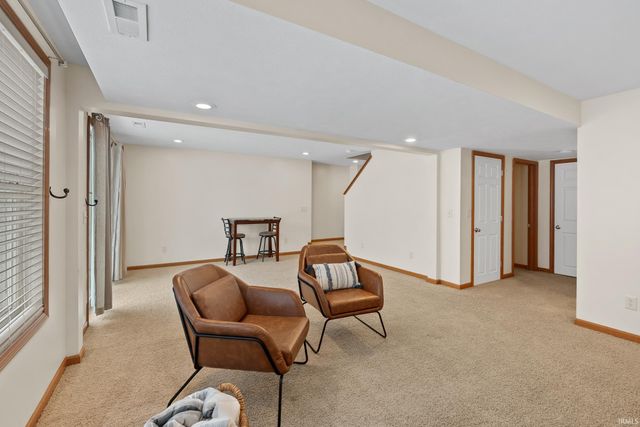 1199 N Slateview Court, Warsaw, IN 46582