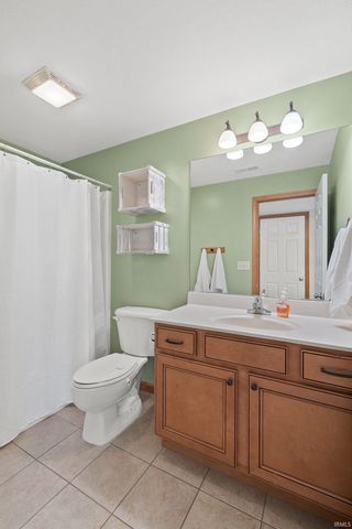 1199 N Slateview Court, Warsaw, IN 46582