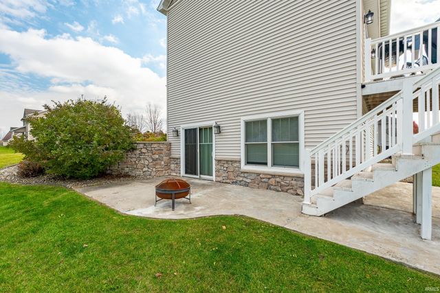 1199 N Slateview Court, Warsaw, IN 46582