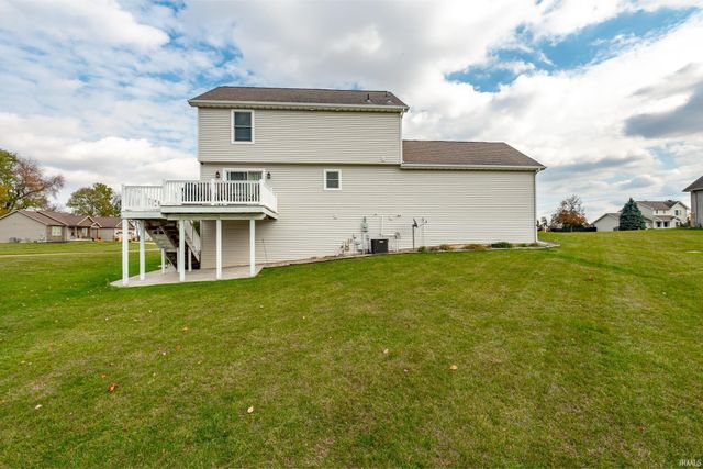 1199 N Slateview Court, Warsaw, IN 46582