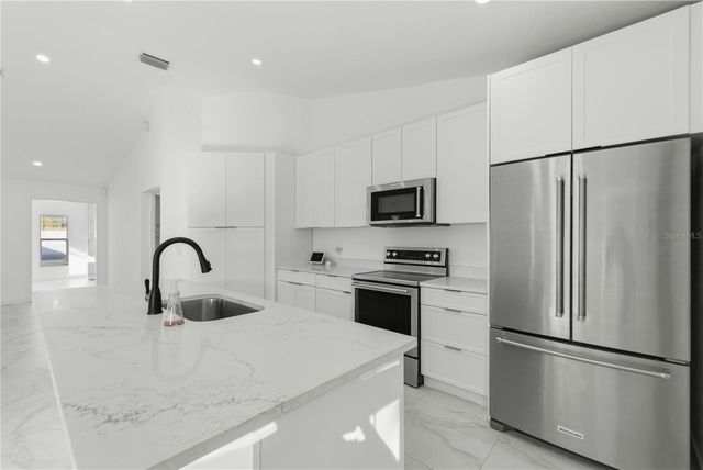 16190 SW 16TH COURT, Ocala, FL 34473