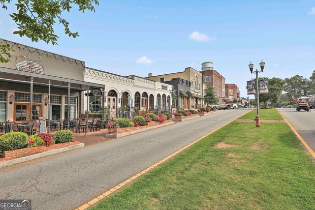240 Southridge, Senoia, GA 30276