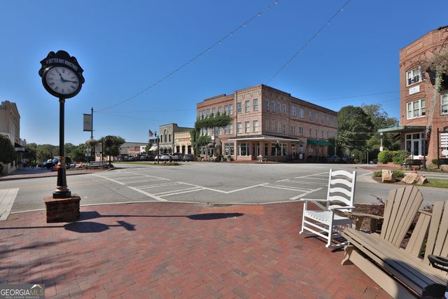 240 Southridge, Senoia, GA 30276