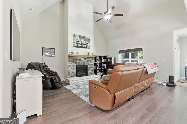 240 Southridge, Senoia, GA 30276
