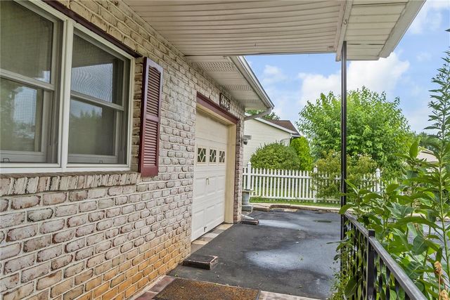 4279 Hilltop Place, Bethlehem Twp, PA 18020