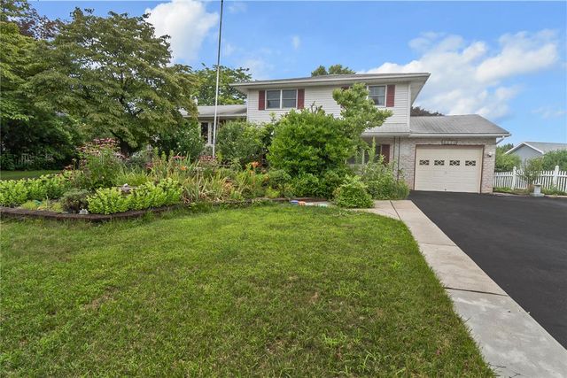 4279 Hilltop Place, Bethlehem Twp, PA 18020