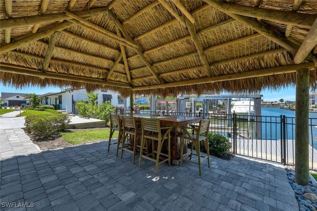 493 Willet AVE, Naples, FL 34108