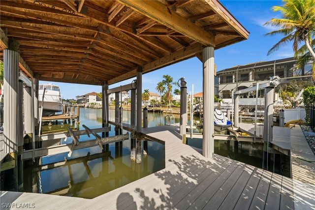 493 Willet AVE, Naples, FL 34108
