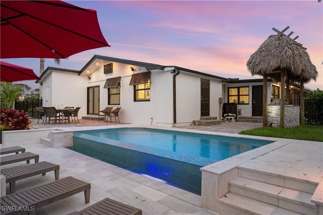 493 Willet AVE, Naples, FL 34108