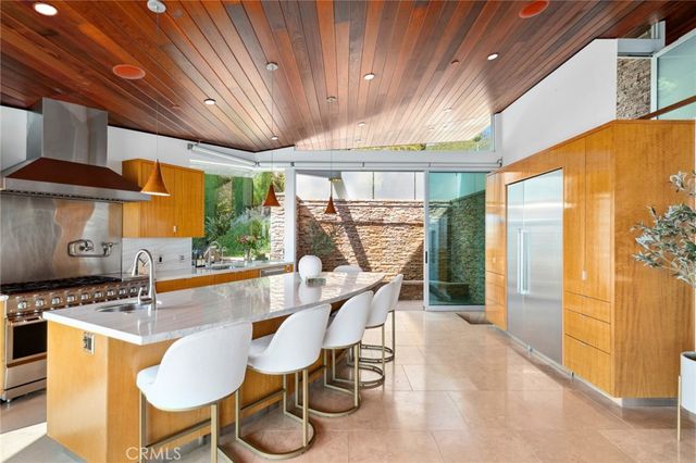 856 Diamond, Laguna Beach, CA 92651