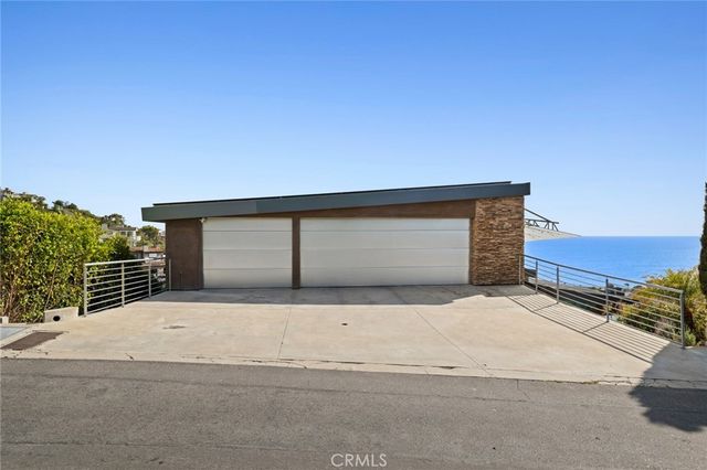 856 Diamond, Laguna Beach, CA 92651