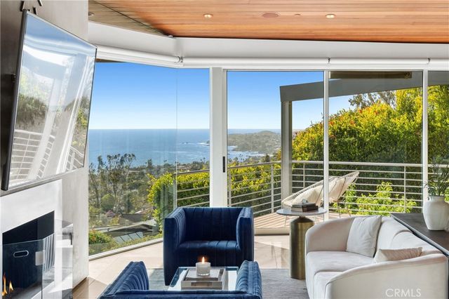 856 Diamond, Laguna Beach, CA 92651