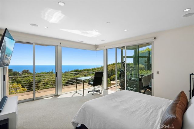 856 Diamond, Laguna Beach, CA 92651