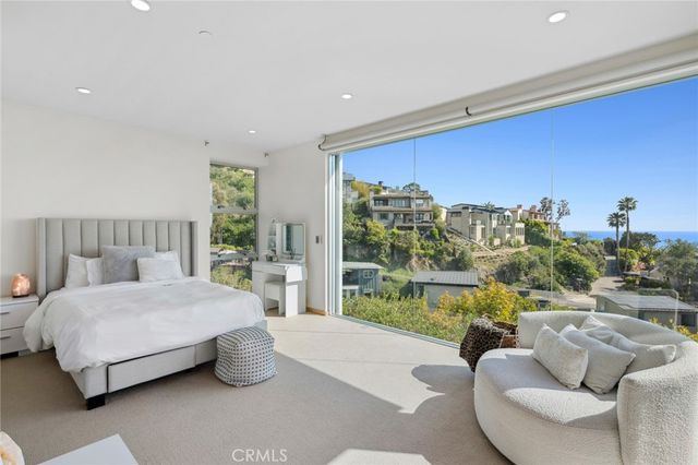 856 Diamond, Laguna Beach, CA 92651