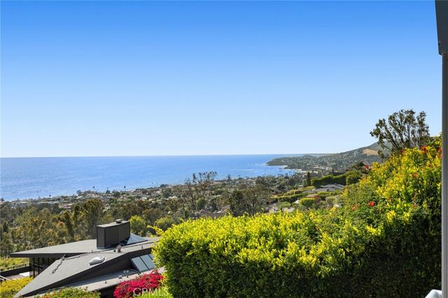 856 Diamond, Laguna Beach, CA 92651