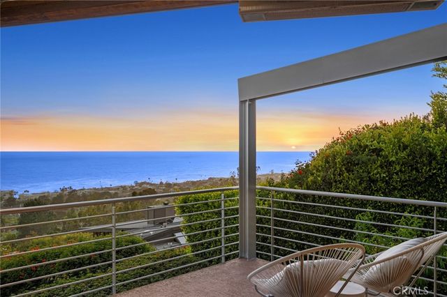 856 Diamond, Laguna Beach, CA 92651