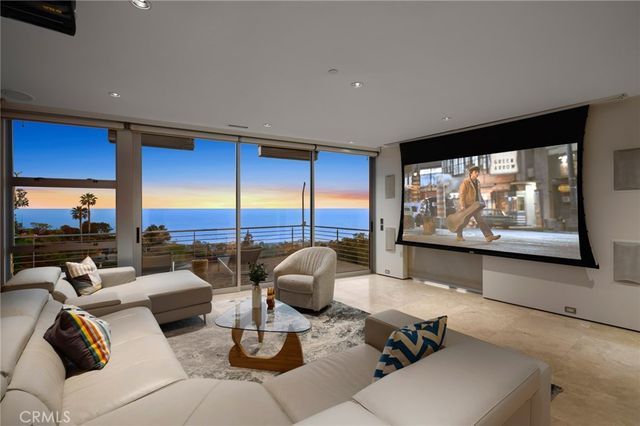856 Diamond, Laguna Beach, CA 92651