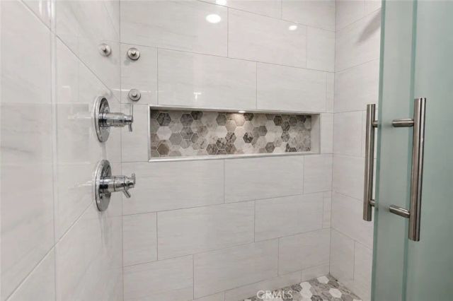 14862 Burrows, Corona, CA 92880