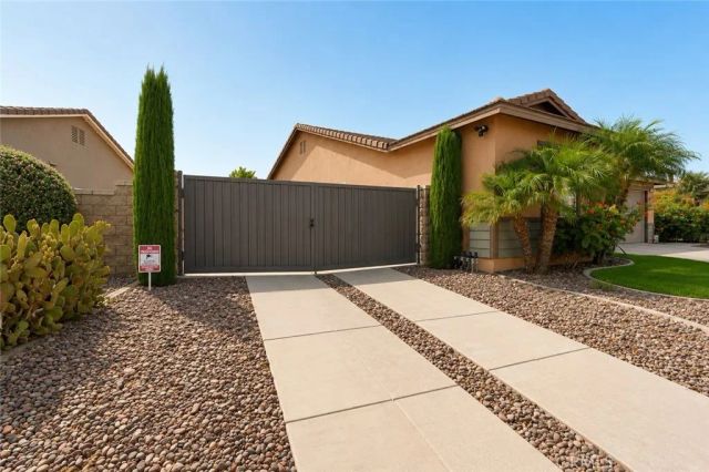 14862 Burrows, Corona, CA 92880