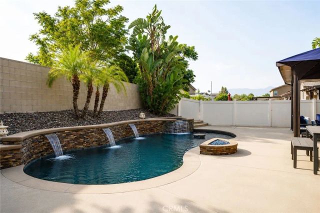 14862 Burrows, Corona, CA 92880