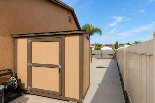 14862 Burrows, Corona, CA 92880