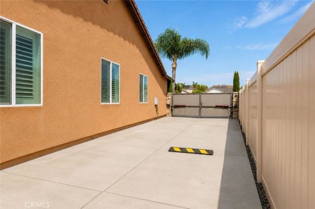 14862 Burrows, Corona, CA 92880