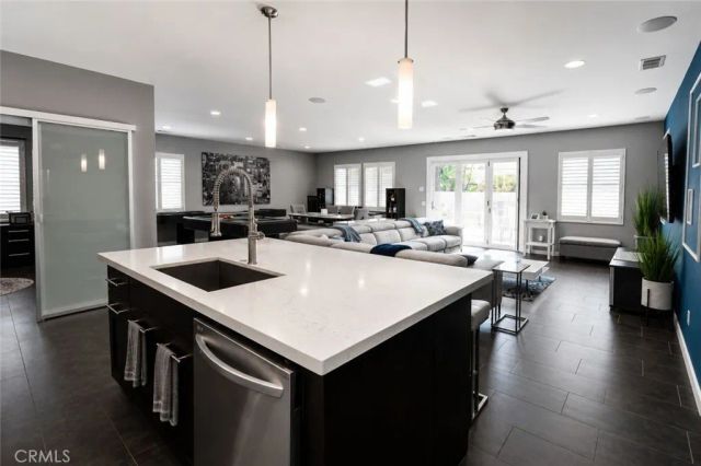 14862 Burrows, Corona, CA 92880