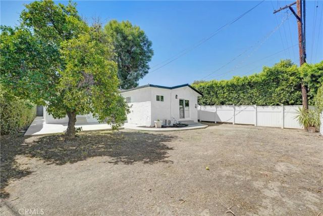 20919 Costanso Street, Woodland Hills, CA 91364