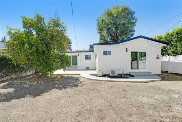 20919 Costanso Street, Woodland Hills, CA 91364