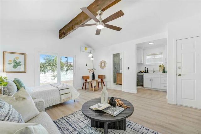 20919 Costanso Street, Woodland Hills, CA 91364