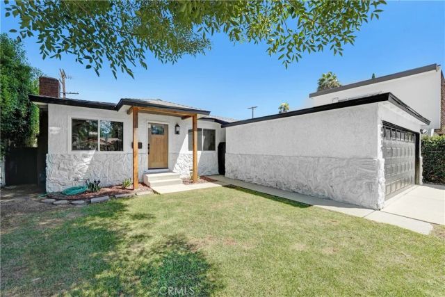 20919 Costanso Street, Woodland Hills, CA 91364