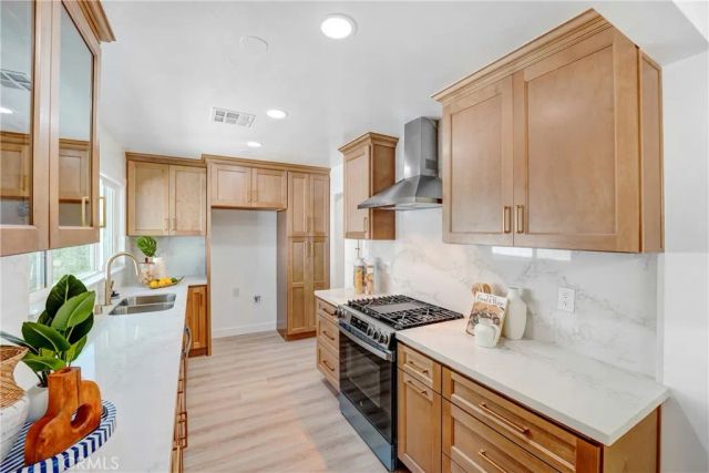 20919 Costanso Street, Woodland Hills, CA 91364