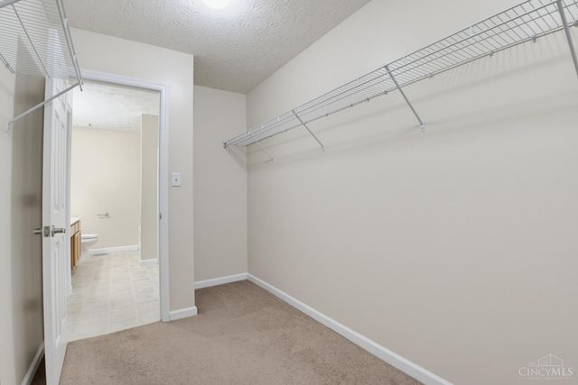 623 Quail Hollow Drive, Trenton, OH 45067