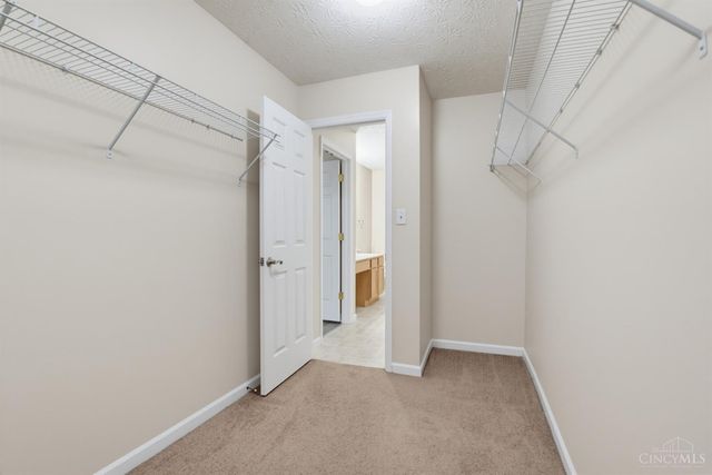 623 Quail Hollow Drive, Trenton, OH 45067