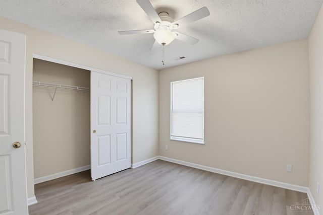 623 Quail Hollow Drive, Trenton, OH 45067