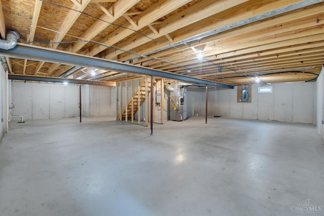 623 Quail Hollow Drive, Trenton, OH 45067