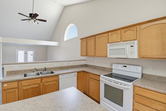 623 Quail Hollow Drive, Trenton, OH 45067