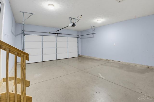 623 Quail Hollow Drive, Trenton, OH 45067
