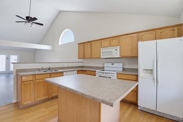 623 Quail Hollow Drive, Trenton, OH 45067